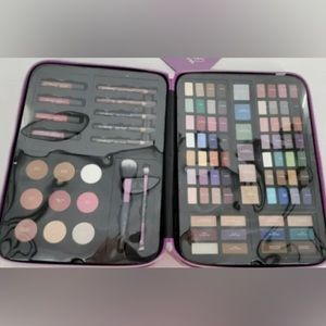 New Ulta Beauty Box GLAM Makeup Collection Gift set Pink Box 94 Piece $200 Value
